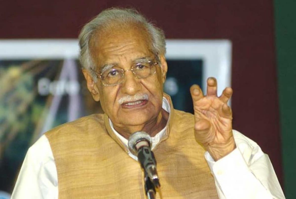 Senior journalist and author Kuldip Nayar Dies At 95
