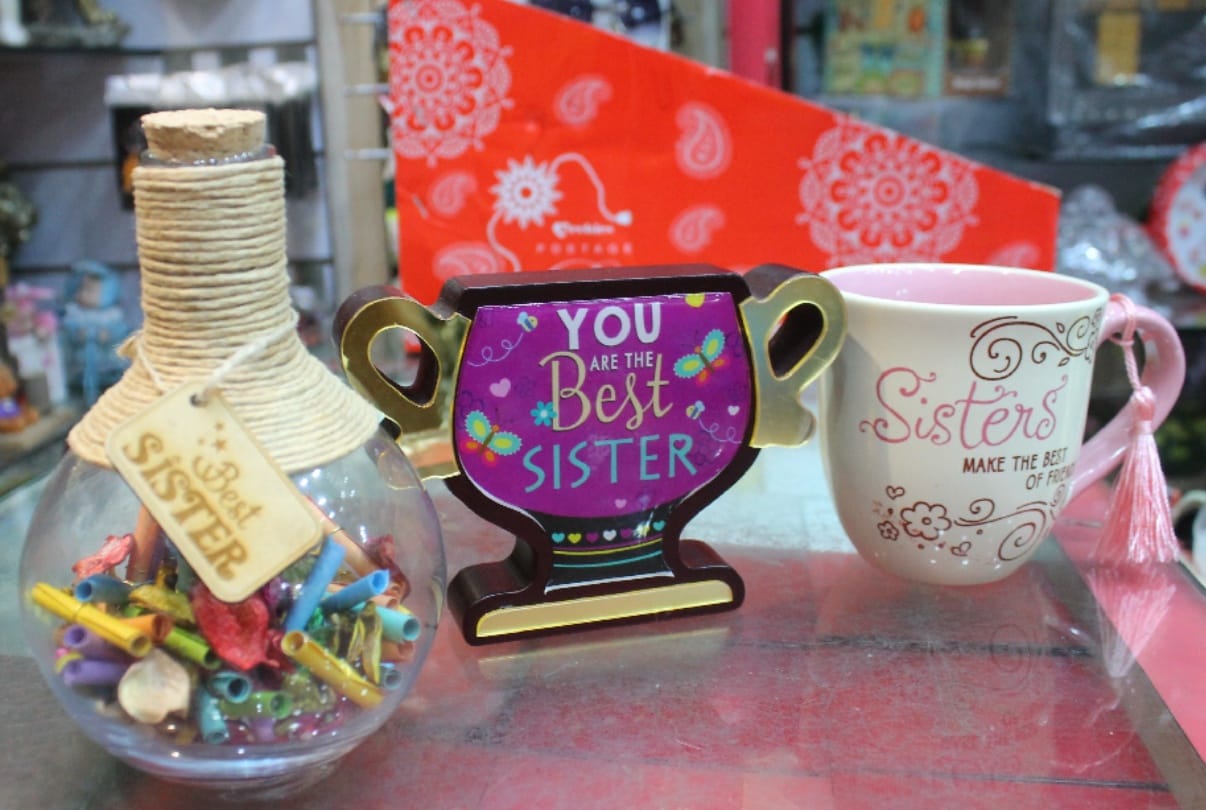This Rakhi festival give your sister a best gift see what to chose