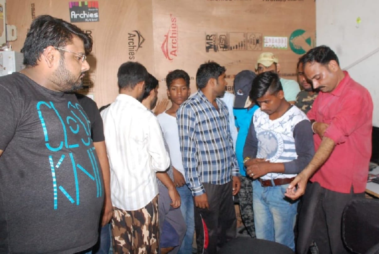 meerut police raid an Illegal work was going on under the sports business