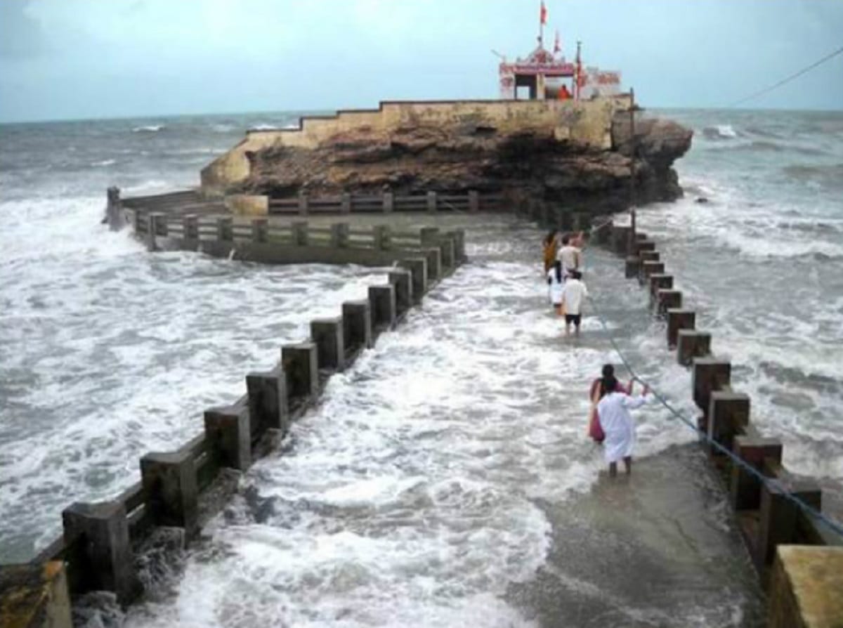 Do you know about nishkalank Shiva Temple, Situated at bhavnagar gujarat