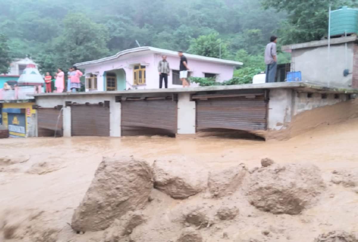two villages evacuated in chamba after large scale landslide