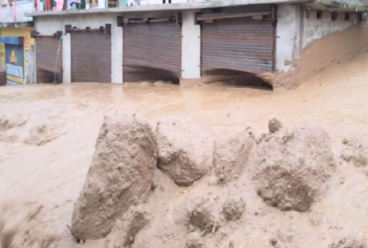 two villages evacuated in chamba after large scale landslide
