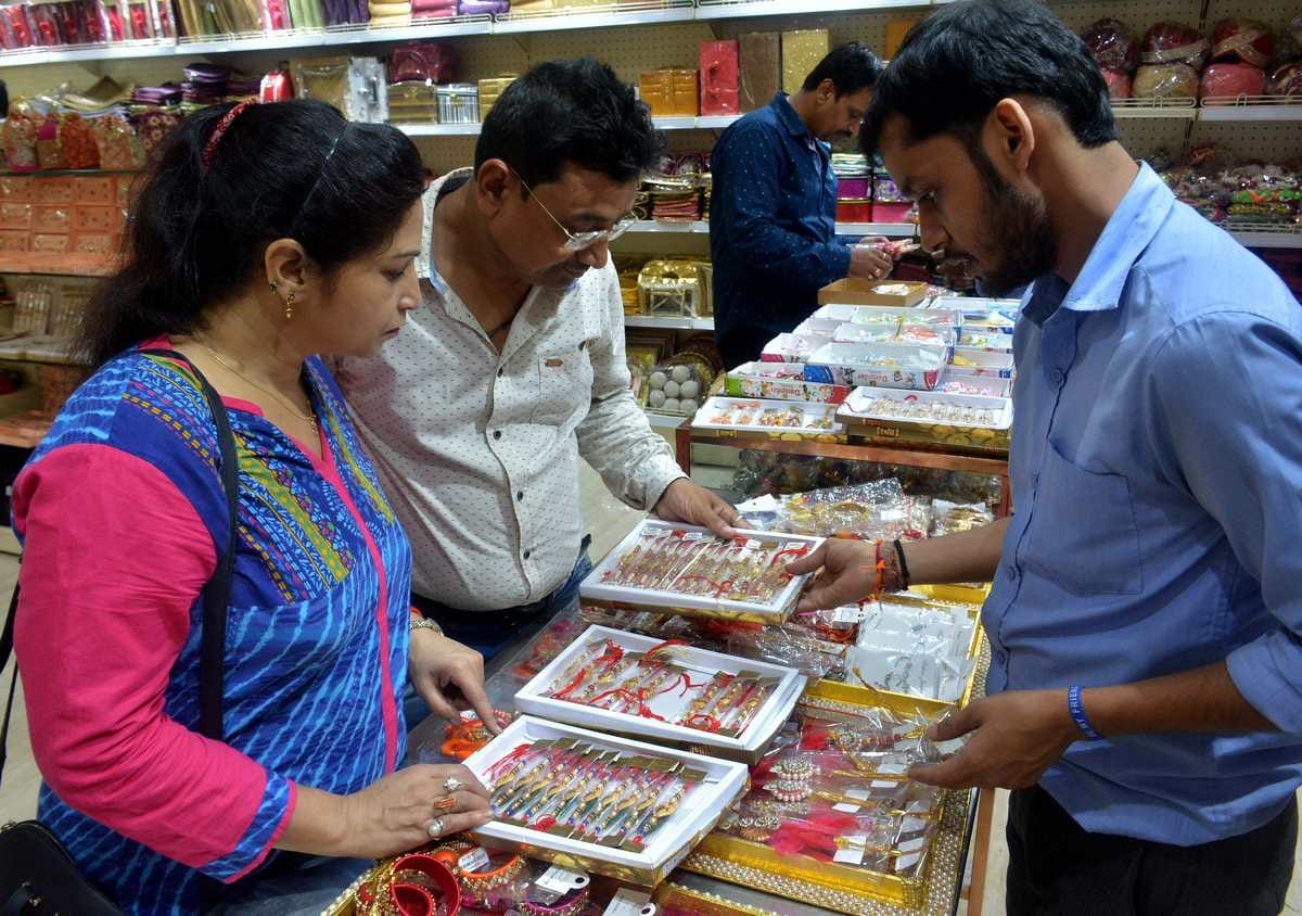 raksha bandhan 2018 one thing sister should be careful