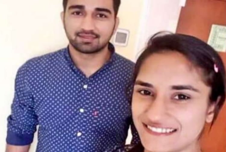 Asian Games 2018 Gold Medal Winner Vinesh Phogat Love Marriage with Somveer Rathi