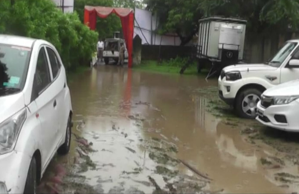 water logging outside the house of Uttarakhand governor Baby Rani maurya