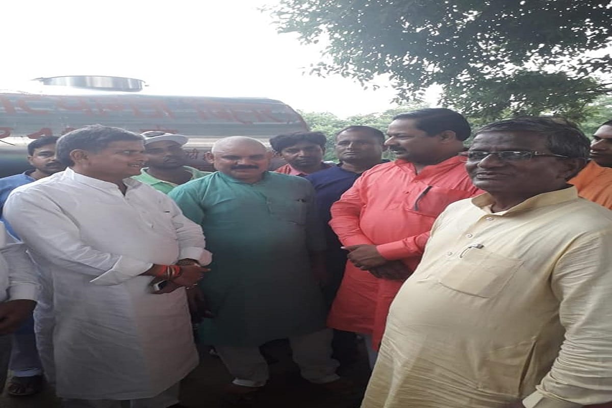 BJP MP ajay nishad doesn't believe in promotion of his work