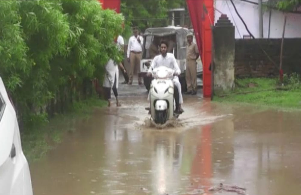 water logging outside the house of Uttarakhand governor Baby Rani maurya