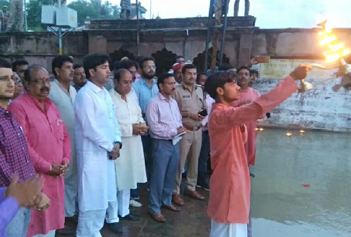 Atal astti kalash yatra in kanpur