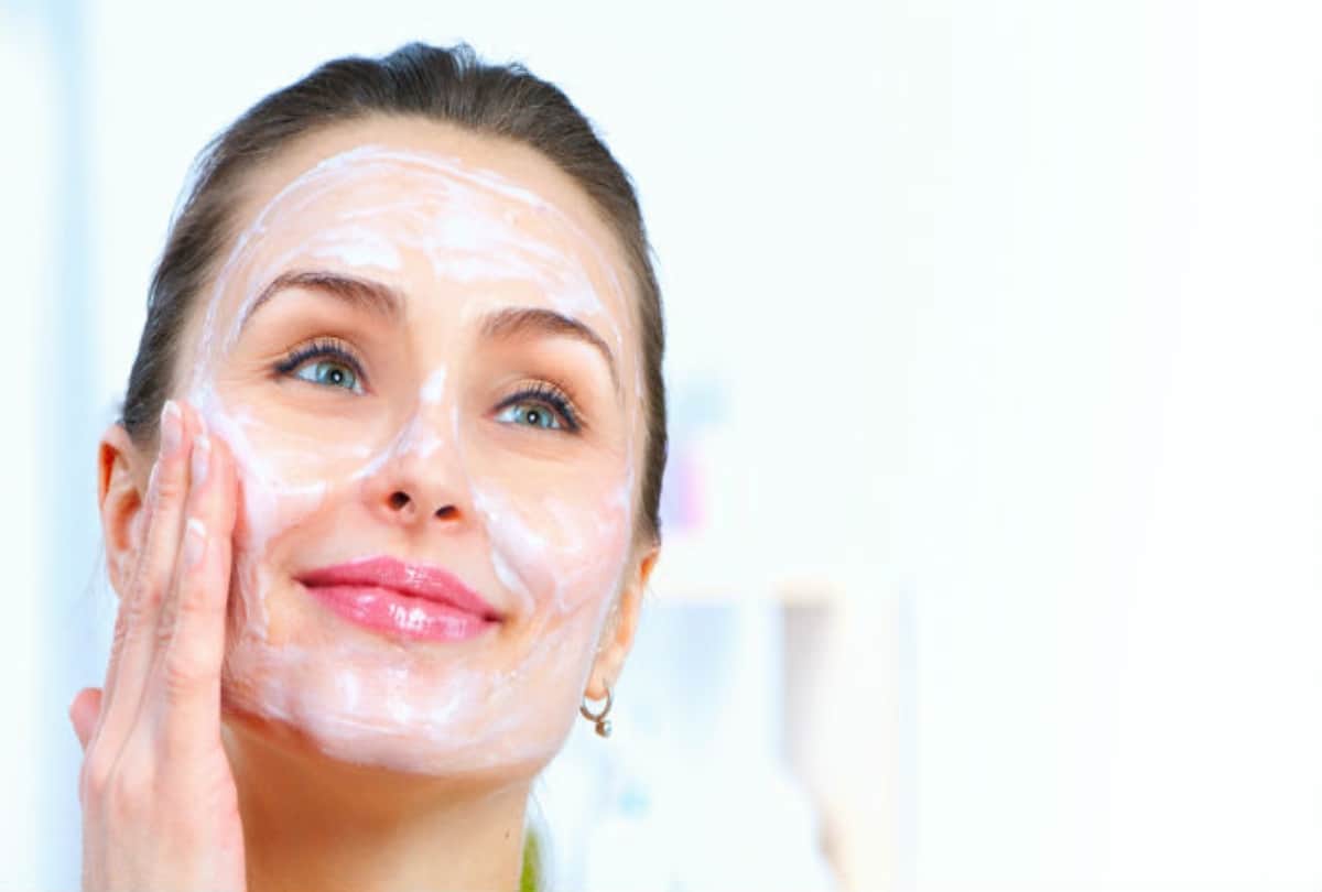 curd facial to remove dead skin and acne on face