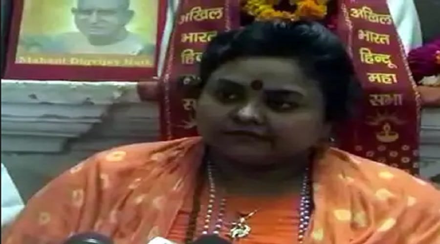 judge of the country's first 'Hindu court' said, if any Gandhi is born, will be killed.