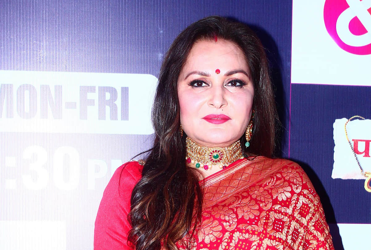 Jaya Prada From Bollywood most beautiful actress to challenge Azam Khan life facts about actress