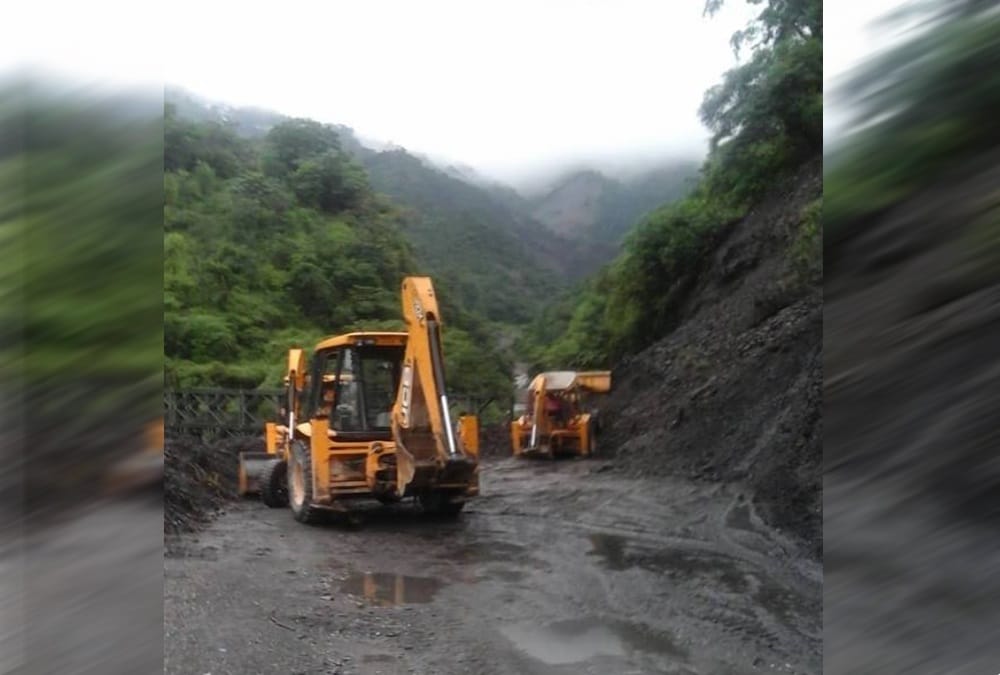Cloudburst in rudraprayag Ganga water cross danger line after heavy rain in uttarakhand