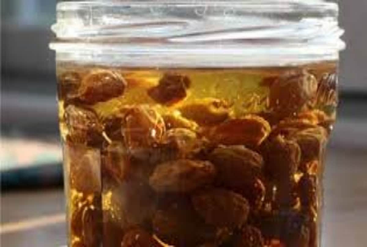 five superfoods that boost immunity eat with soak whole night