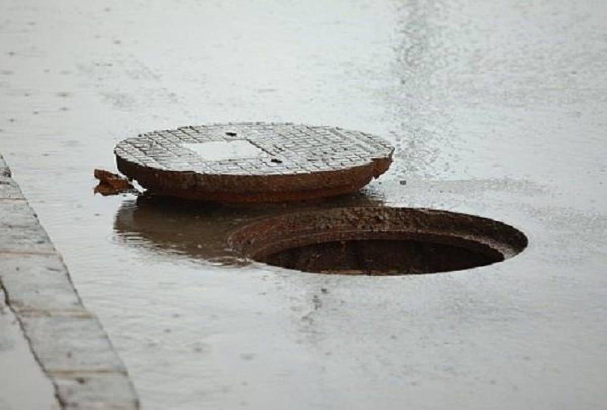 Robotic Technology will be clear sewer and street in Delhi