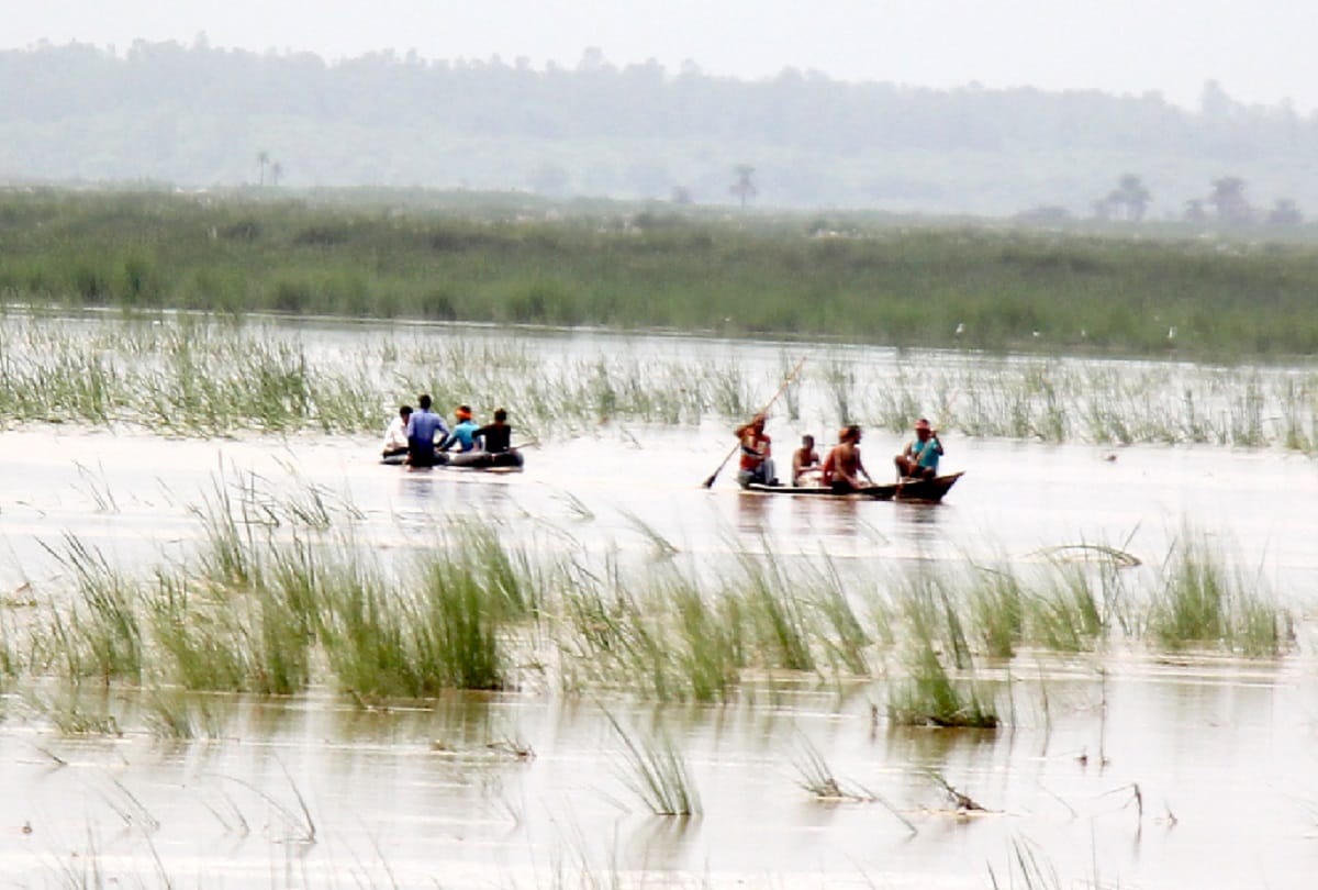 Boat accident in Bijnor, two women's death and 9 missing people, see photos