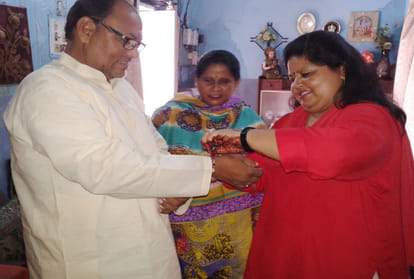 Raksha Bandhan Muslims celebrates rakhi festival in agra
