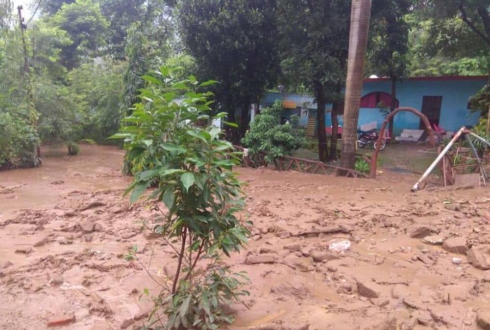 Disaster After flood in pauri uttarakhand photo