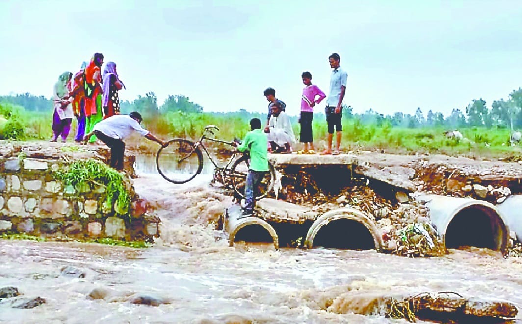 High Alert in haridwar ganga water level increasing continuously