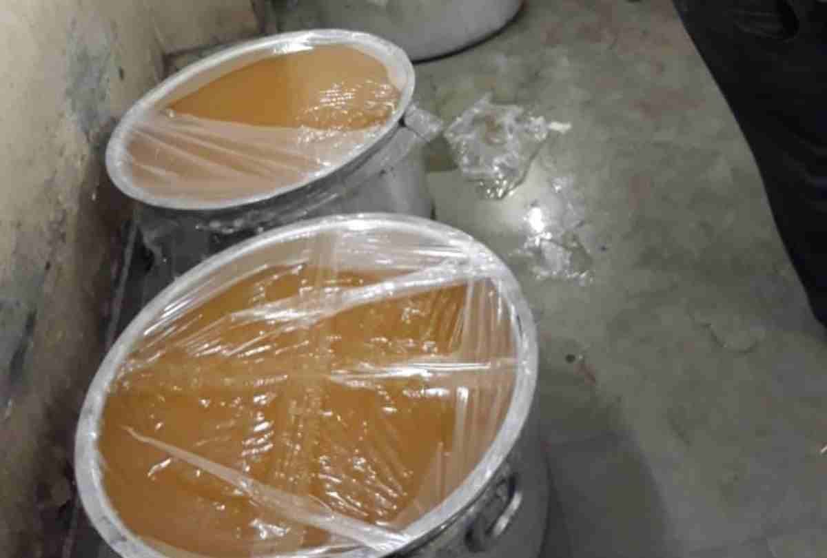 raid on factory of deshi ghee in lucknow