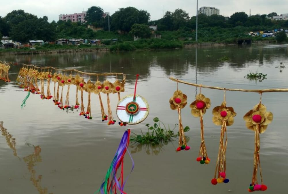 rakhis will be presented to river gomti in lucknow today