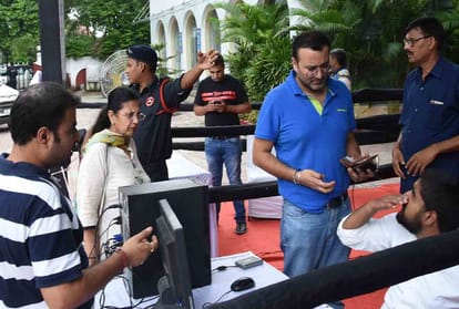 People from Delhi and Mumbai came to vote for the most expensive club in the country