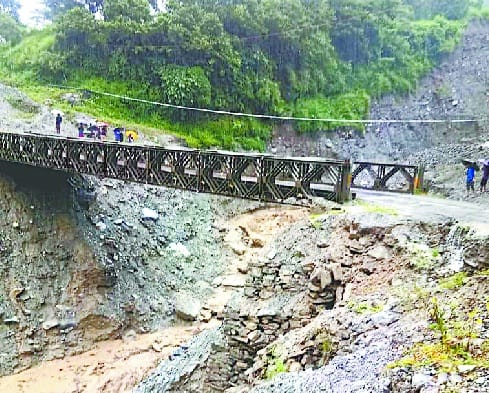 Hariya bridge in danger JD