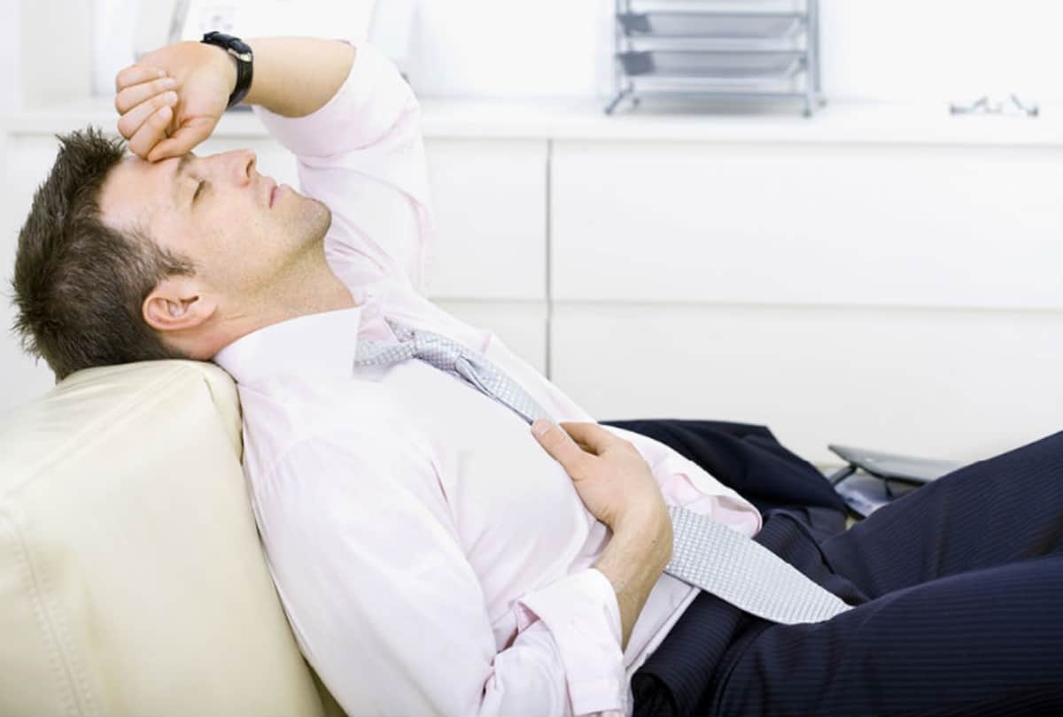 irregular sleep patterns side effects on health, how sleep disorders causes chronic diseases