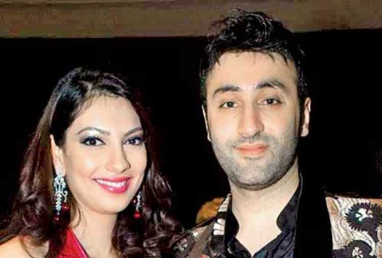 yukta mookhey staw away to lime light from many years