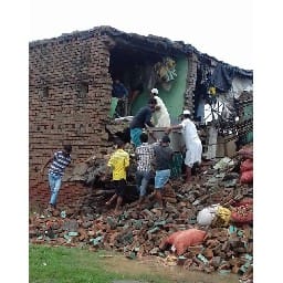 16 houses fell by rain, 11 injured