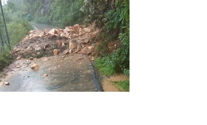 14 roads closed, 30 thousand people annoyed by disaster