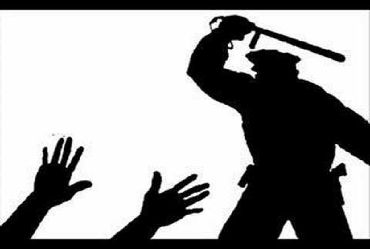 ASI slams the elderly woman in dayalpur