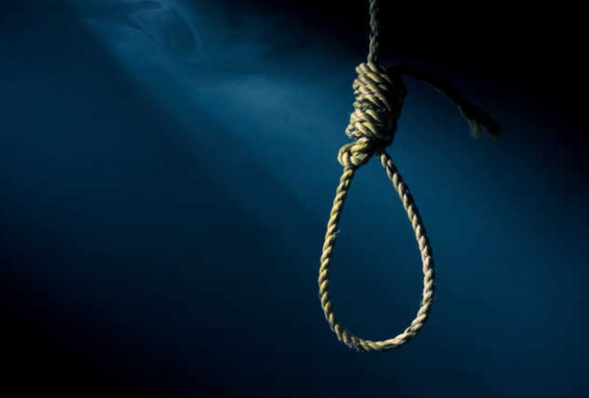 A policeman committed suicide in Chhattisgarh