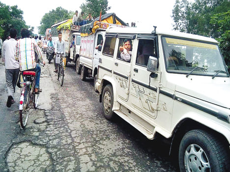 Five hours on Panchal Ghat in farrukhabad