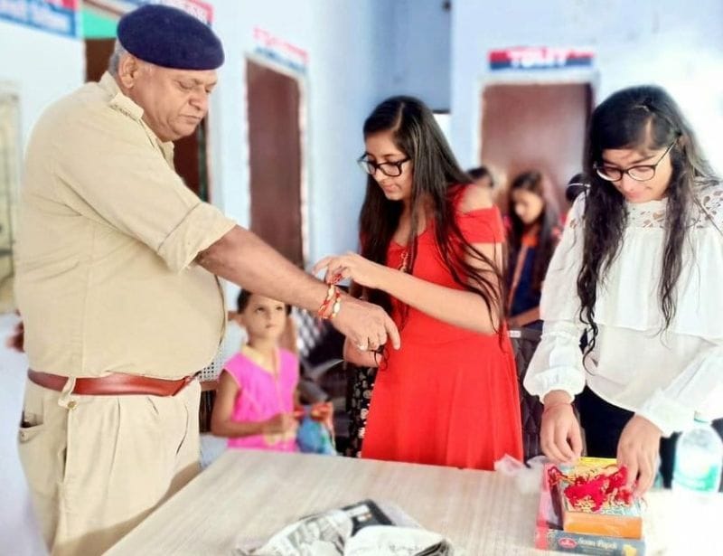 मेरी राखी की डोर, कभी हो न कमजोर