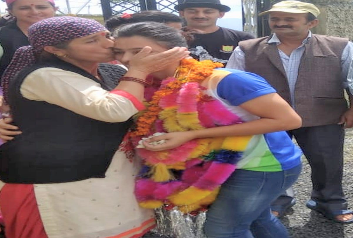 right defender of indian women kabaddi team ritu negi reached home