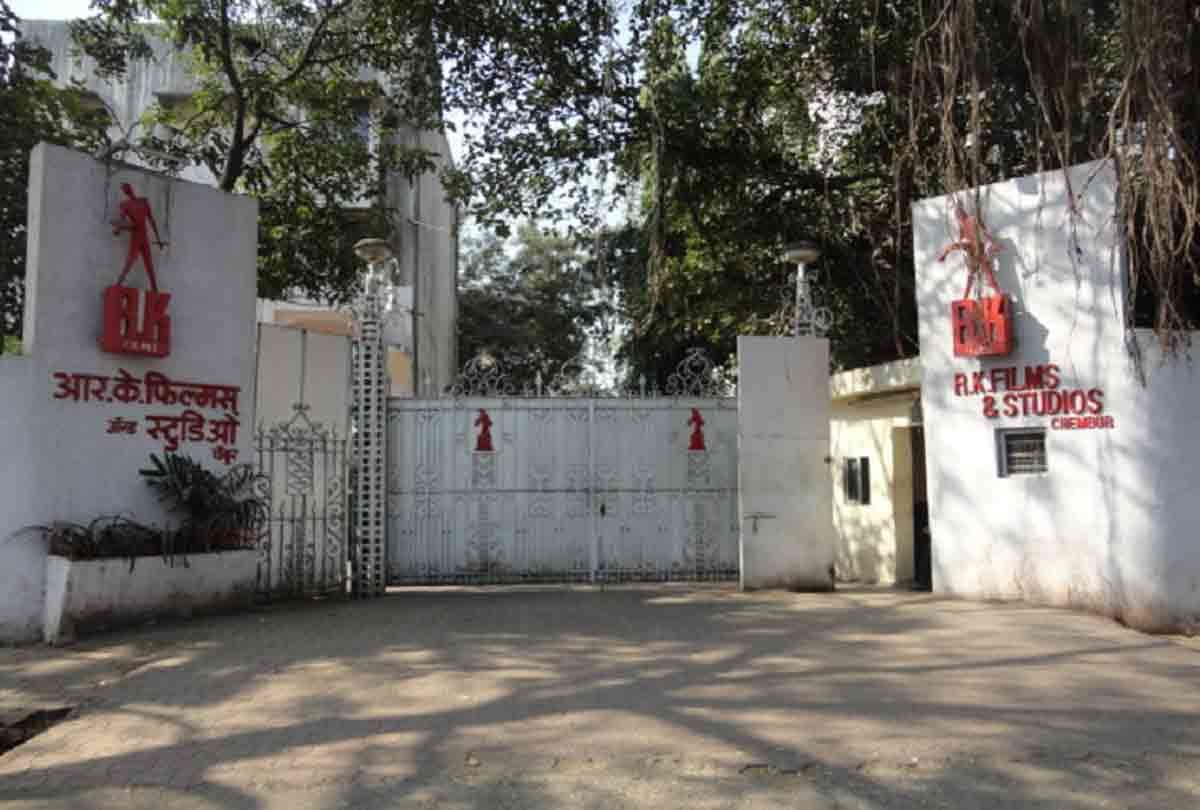 kapoor family take big decision about rk studio to sell it
