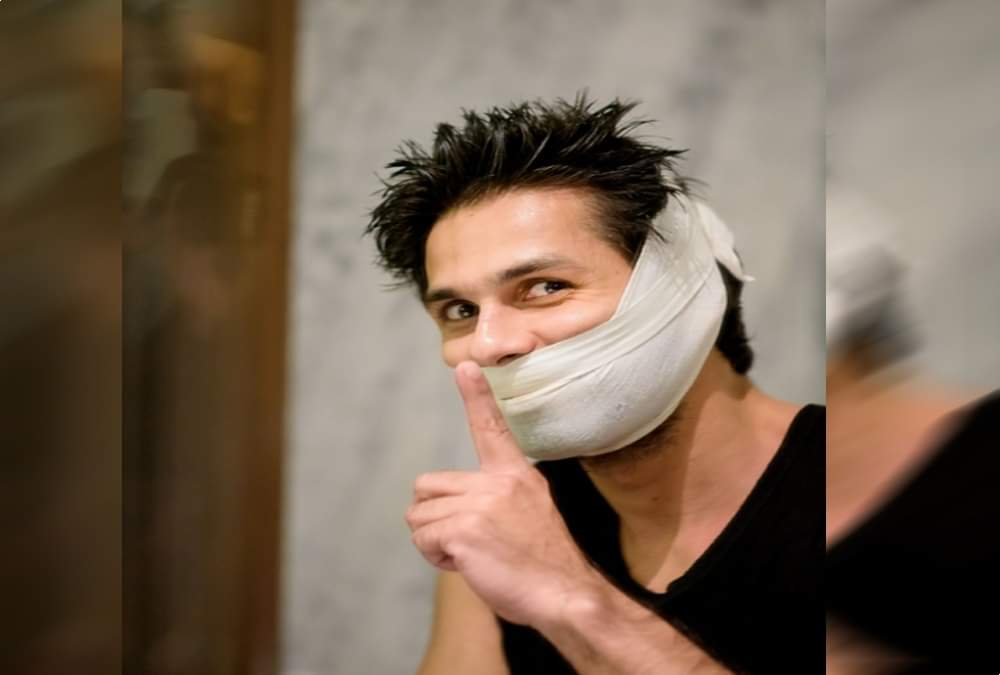 Shahid kapoor Beard Game photos viral on social media