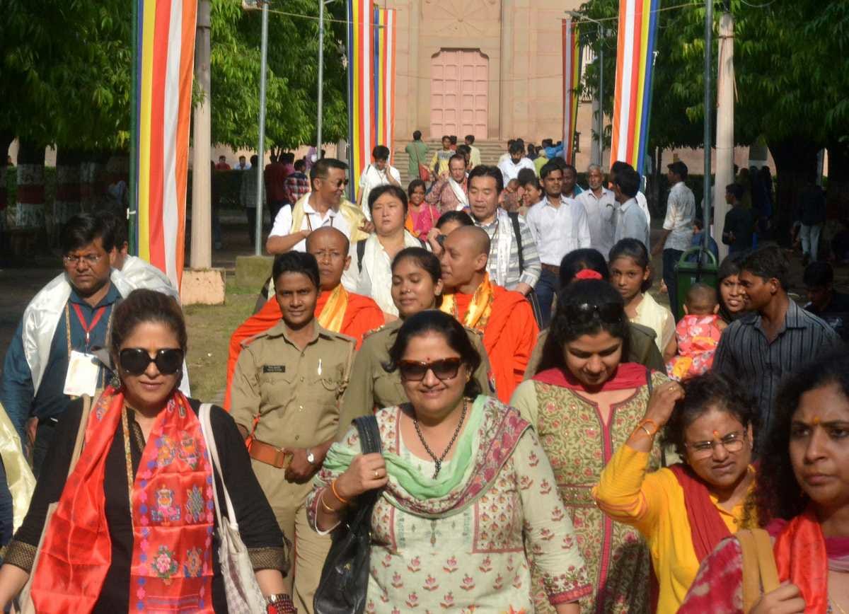 Buddhist conclave in varanasi delegates visit sarnath