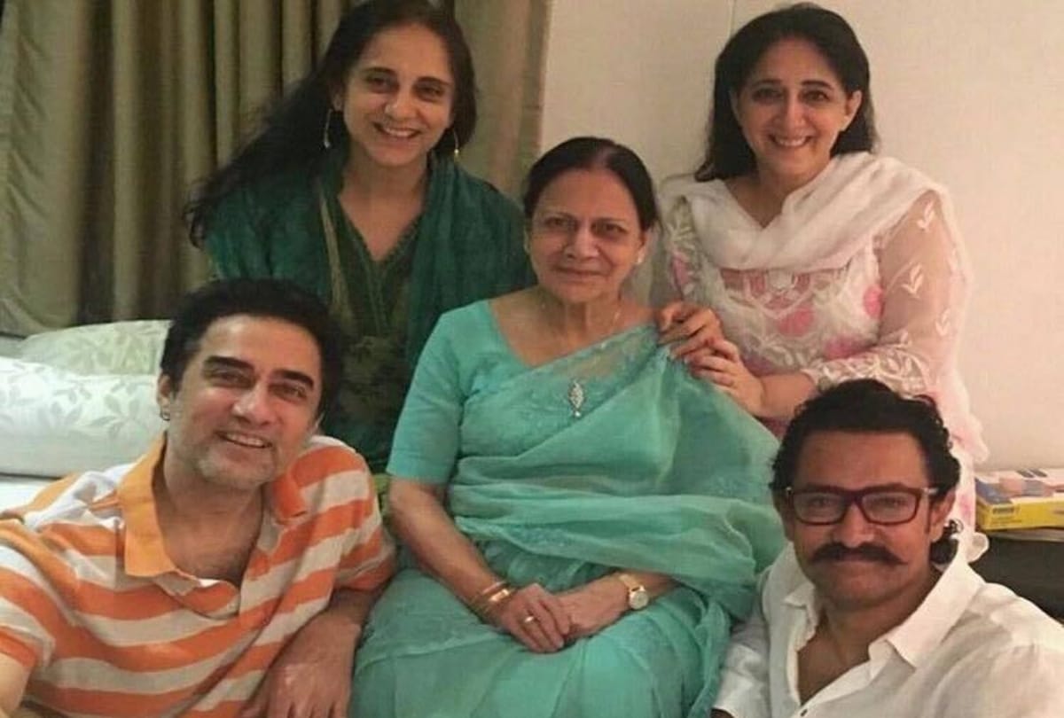 Aamir Khan celebrate Raksha bandhan with sister Nikhat and Farhat Khan