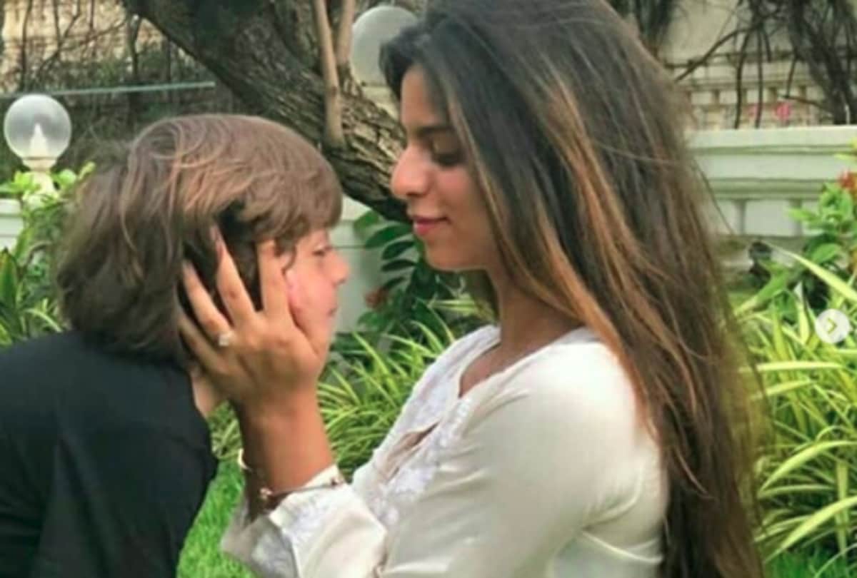 Suhana Khan Share Adorable Photo With Brother Abram Khan Shahrukh Khan Wishes Fans Happy Diwali