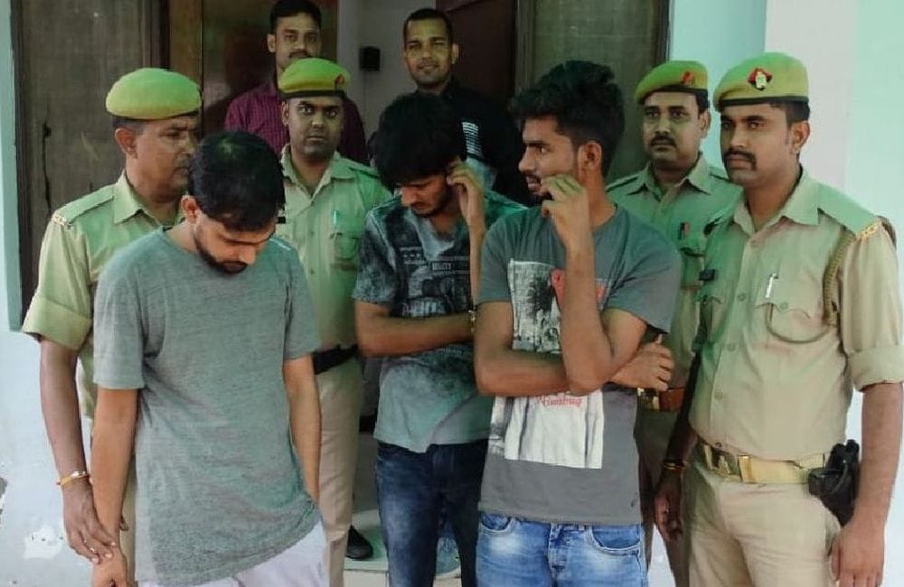 police arrested three members of cheque cloning gang