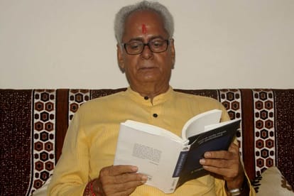 Kashi made up base of hindi literature in every period