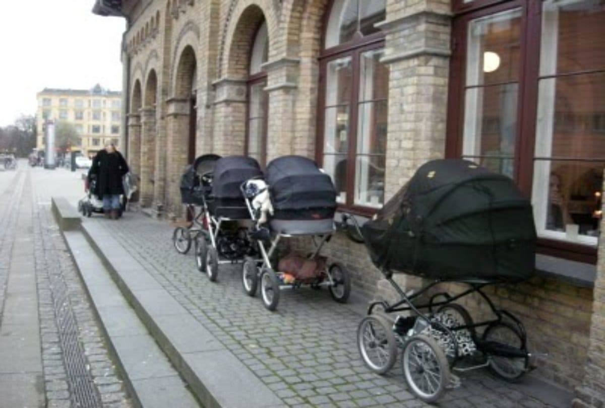 Parents have not right to give name of their child in Denmark