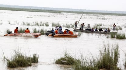 Rivers on the boom: Rescued 19 workers in life risk, Mayawati sent help to families