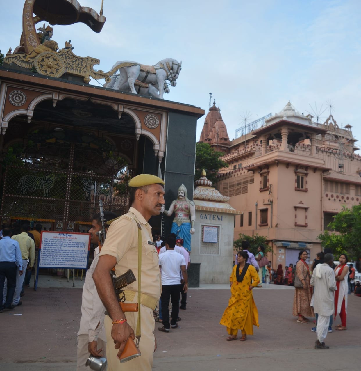 Huge Mistake in Security of sri krishna janmasthan Mathura
