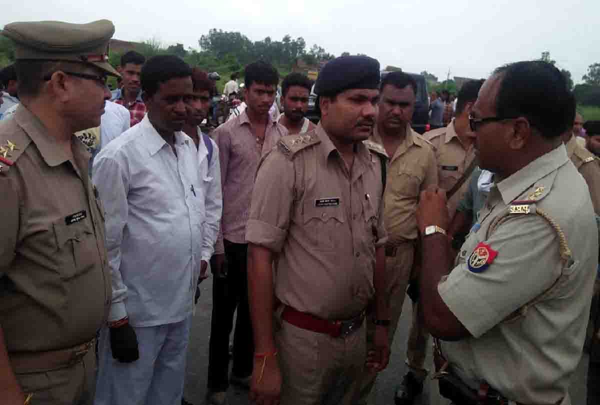 three people died in road accident in Kannauj