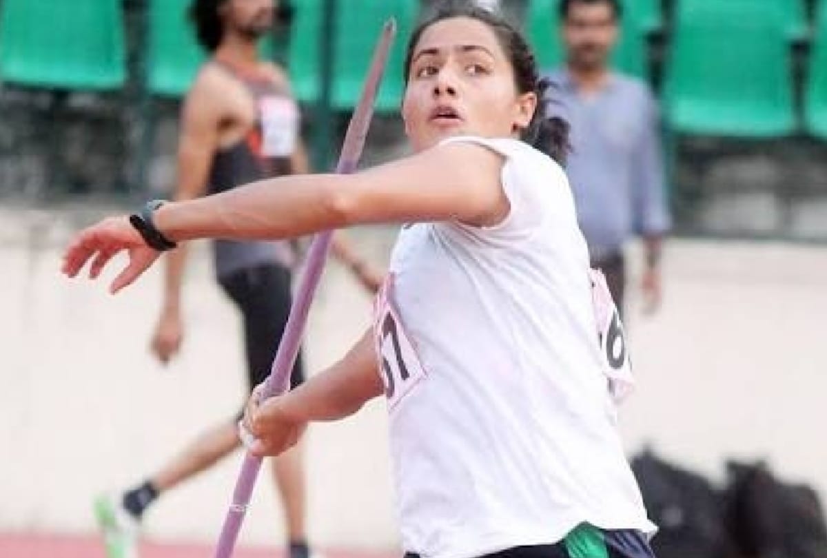 Protesting hotel construction, international player's father and brother detained