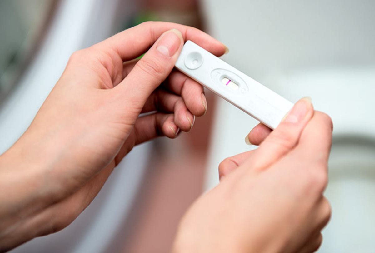 women must avoid lipstic and moisture during pregnancy