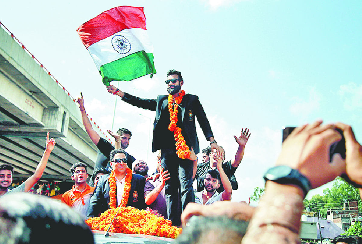asian games bronze winner in wushu surya bhanu pratap welcomed at jammu by people