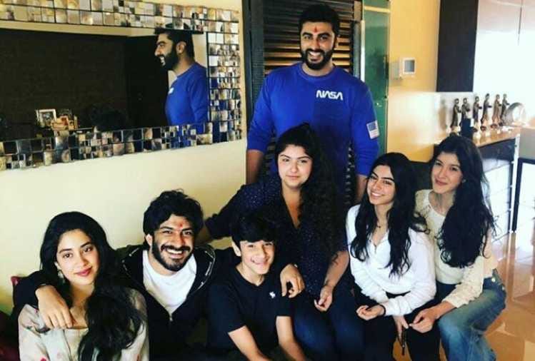 karan johar is ready to launch aryan khan and khushi kapoor
